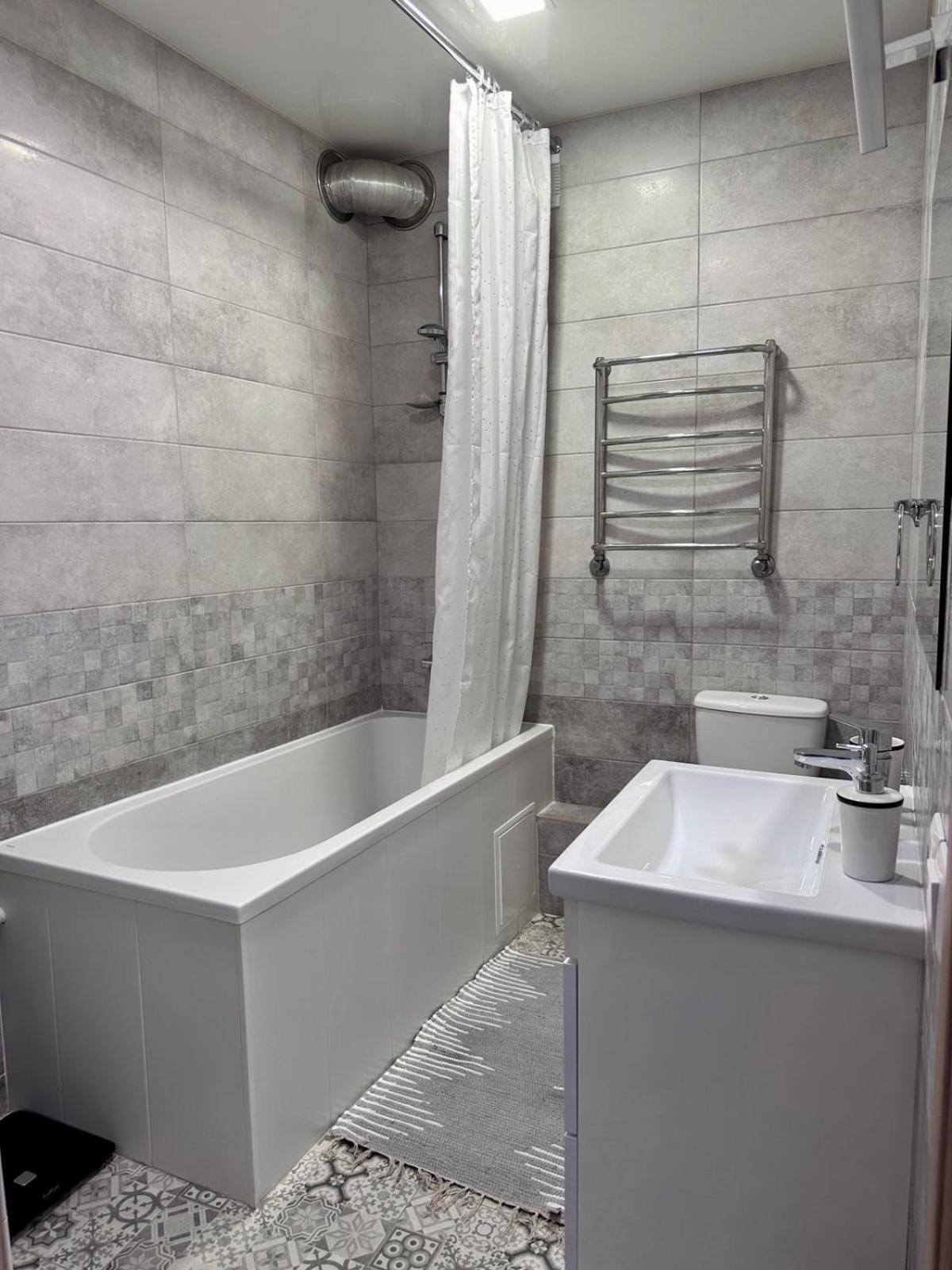 Sisters Apartment Shevchenko Чернигов Экстерьер фото